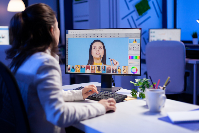 ADOBE İLLUSTRATOR KURSU